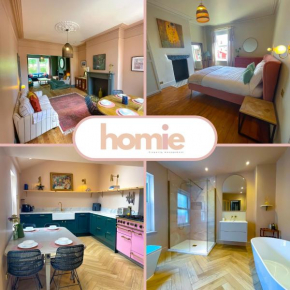 Spacious rustic chic 5 bedroom home with private patio in Leeds